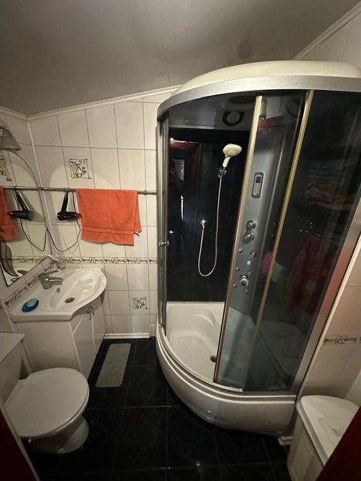 Продам будинок Центр з діючим кафе