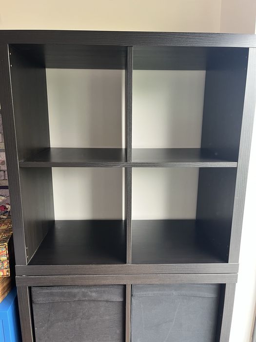 Modulos (2) /prateleiras com caixas pretas (8)