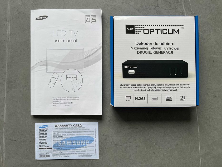 Telewizor Samsung 32" + Dekoder DVB-T2/HEVC + Kable | Pełny Zestaw