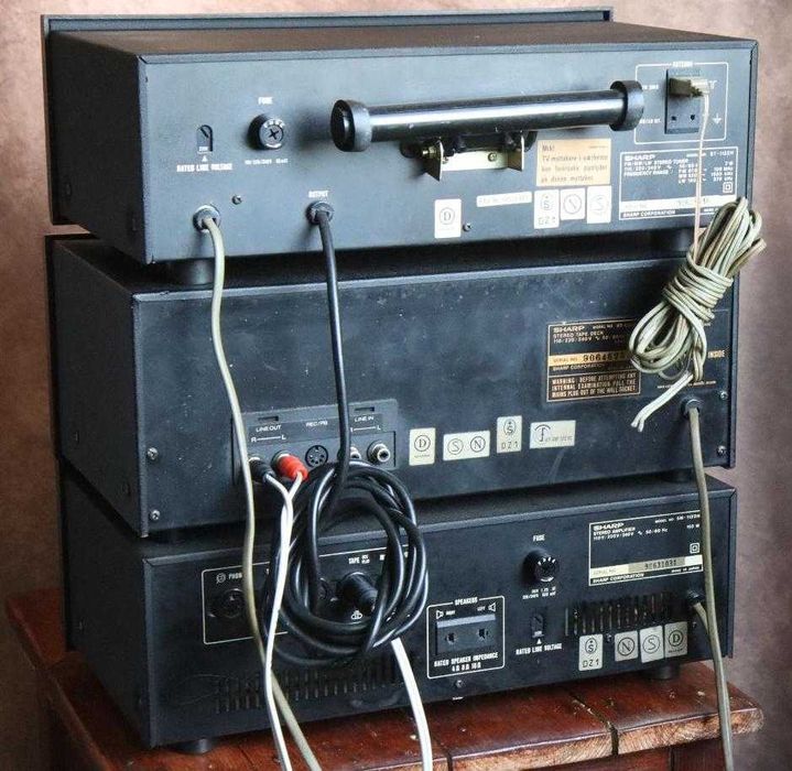 SHARP аудио стойка