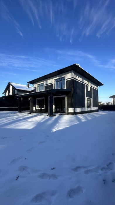 Якісний будинок з чистовою стяжкою та штукатуркою. Газ!Межує з лісом