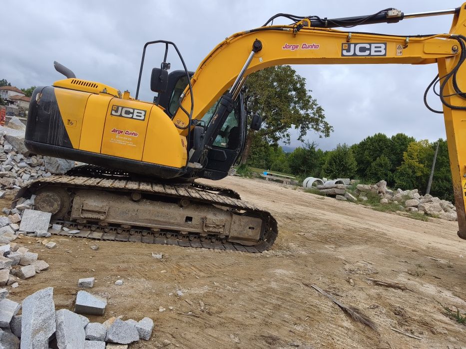 Giratória JCB 131