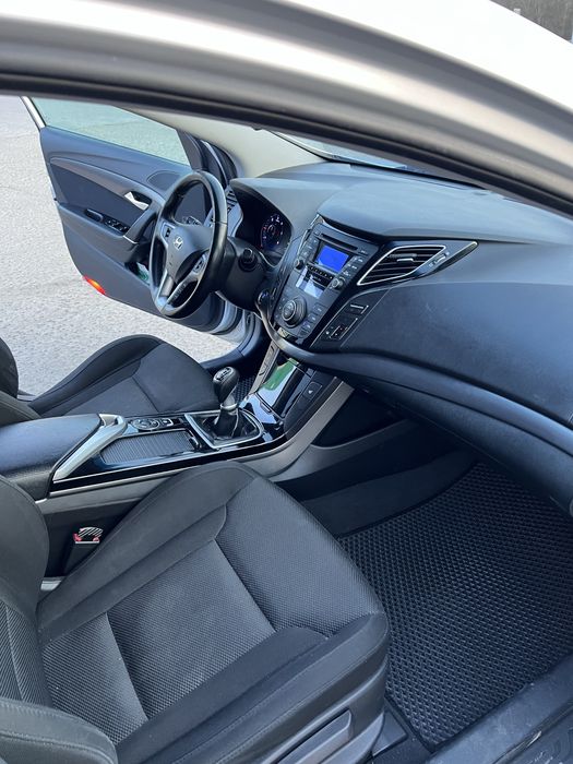 Hyundai i40 2011