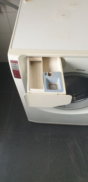 Máquina Lavar Roupa Ariston Aqualtis