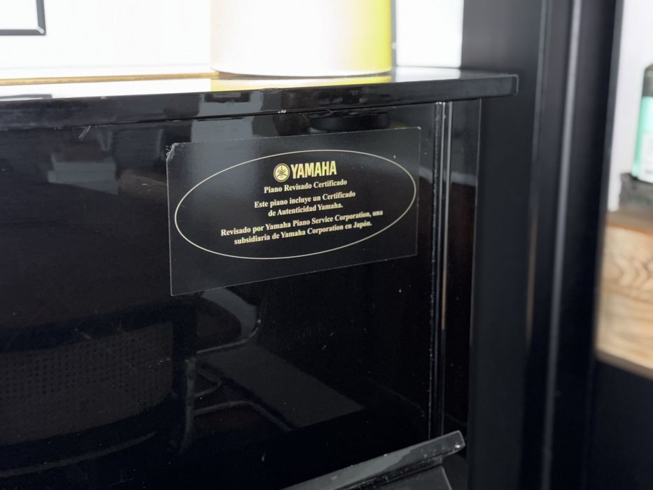 Piano Yamaha com certificado