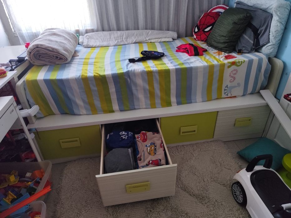 Vendo cama de solteiro