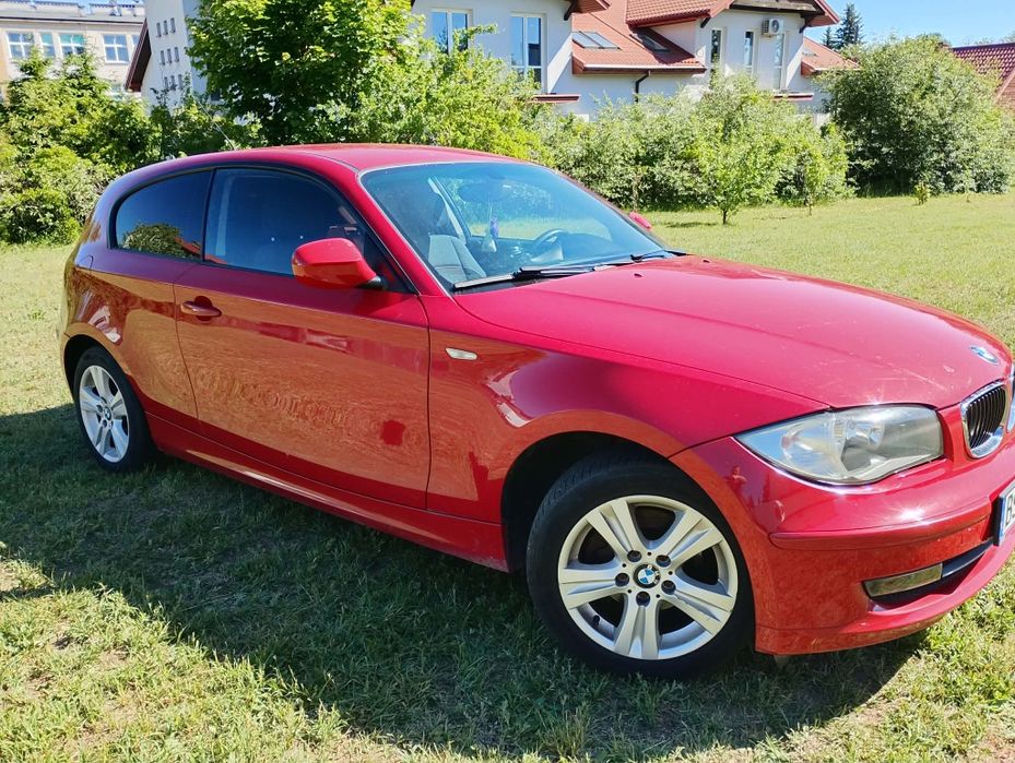 BMW 1 dwa litry benzyna