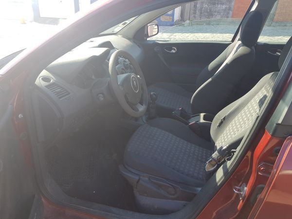 Para Peças Renault Megane Ii Caixa/Combi (Km_)