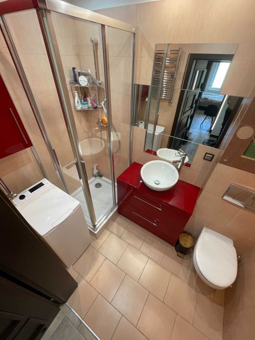 2 pokoje + osobna kuchnia + loggia. ul. Szlakowa, blok.