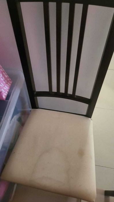 Mesa de jantar IKEA extensível + 4 cadeiras de oferta