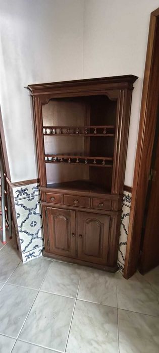 Móvel de Canto em madeira