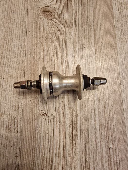 Piasta do roweru przednia Shimano Nexus Power Modulator HB-IM40