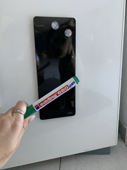 White board - black edition