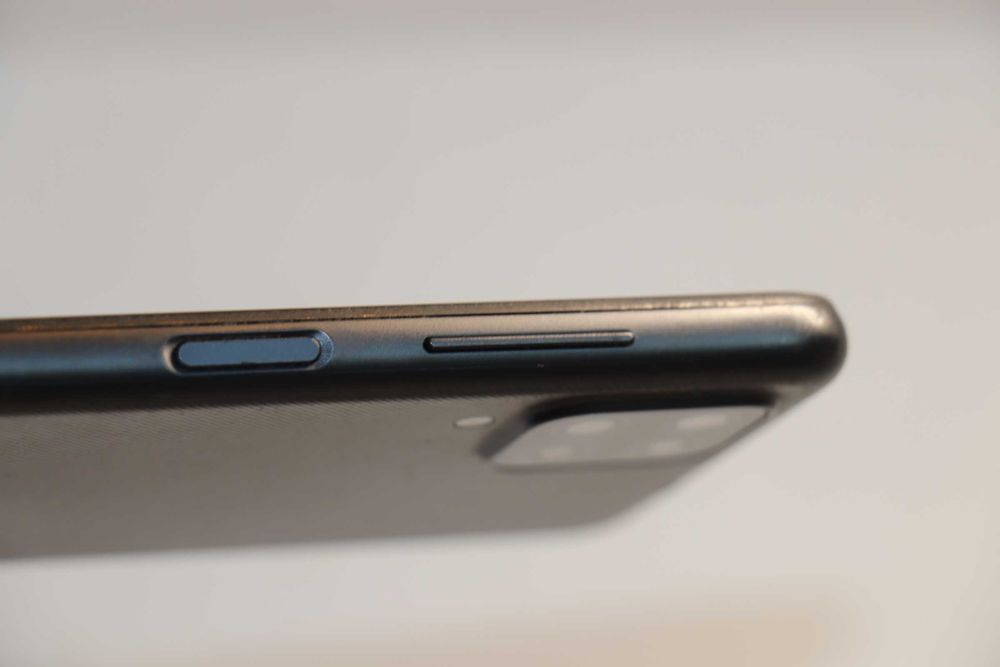 Samsung Galaxy A12 4/64 GB Black SM-A127F Duos, Є тріщини на сенсорі!
