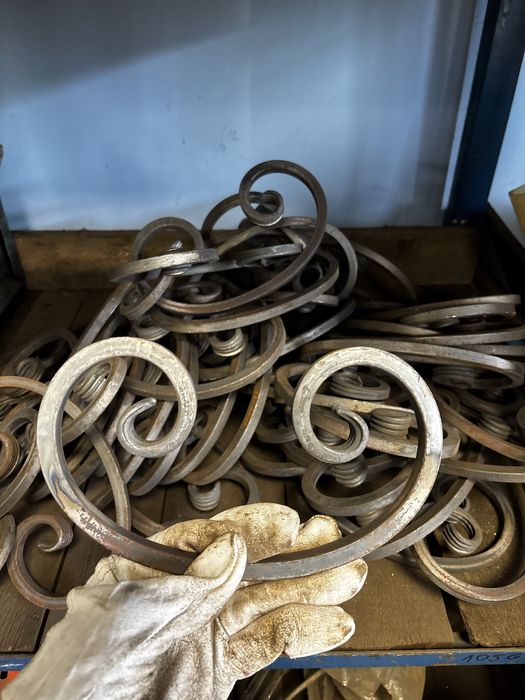 Elementy kute ozdobne do bram i ogrodzeń Wyprzedaż