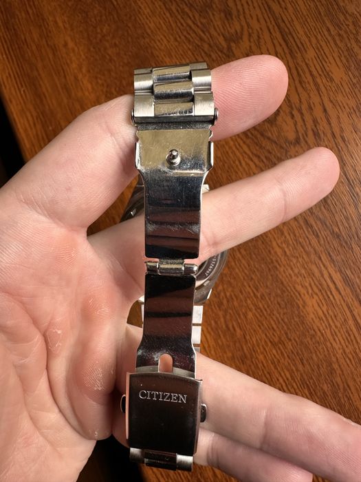 Продам часы Citizen TSUYOSA black