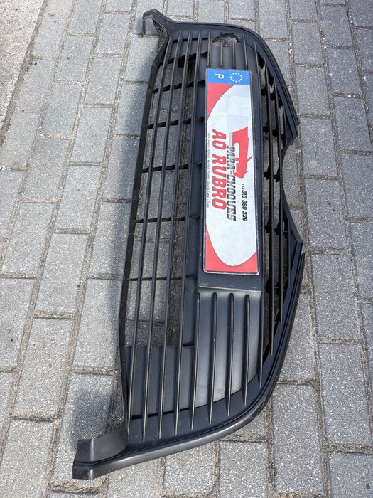 Grelha toyota yaris 2014/2018