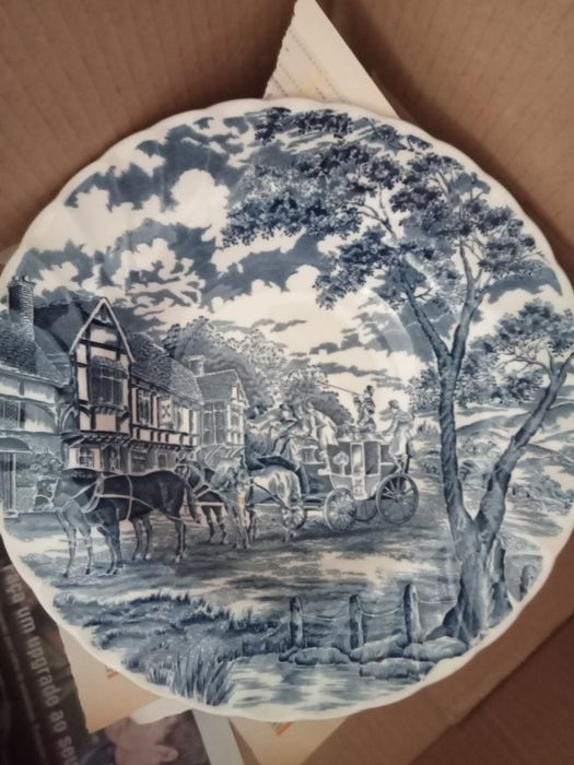 Ceramic Set429087836352040960
