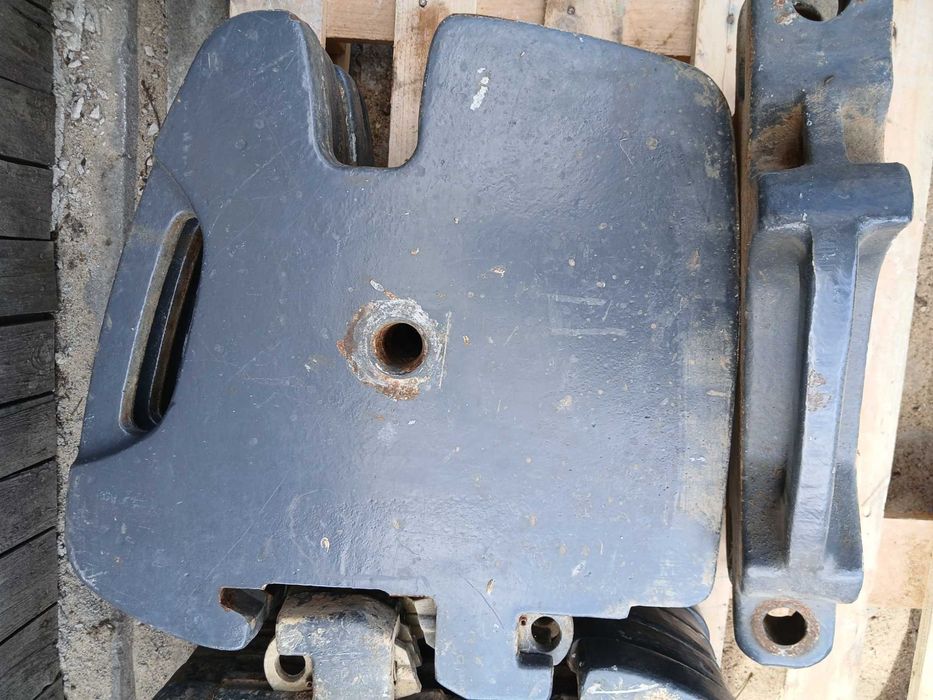 Obciążnik MF Ferguson Ursus 45 kg 4x55 kg i zaczep 60 kg + wspornik balast, 12x valtra