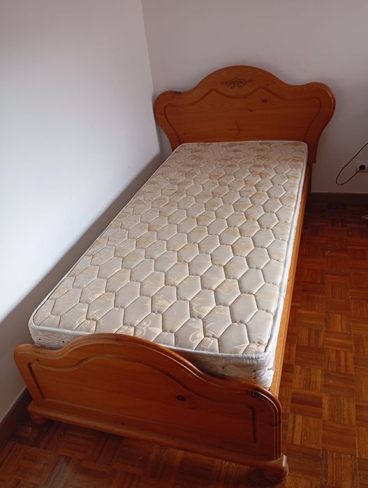 Cama de solteiro mais colchão