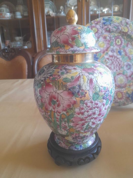Loiça chinesa (pote+taça+prato+tigelas)