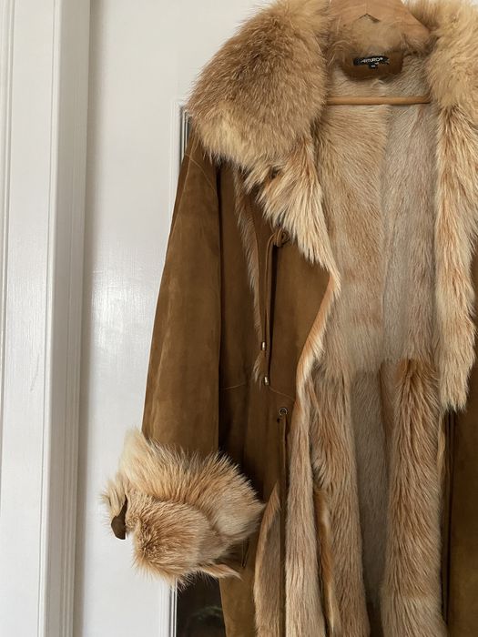 Casaco pele genuíno. Pelo verdadeiro. Como novo