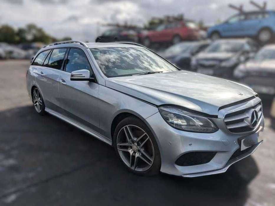 Mercedes E220 W212 (Para Peças)