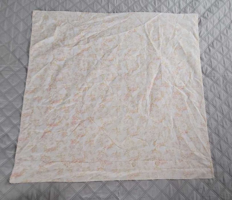 Duża bawełniana poszewka na poduszkę na guziki 88x85 cm