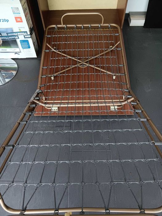 Móvel com cama embutida