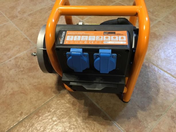 Evolution генератор 2.8 кВт еволюшин