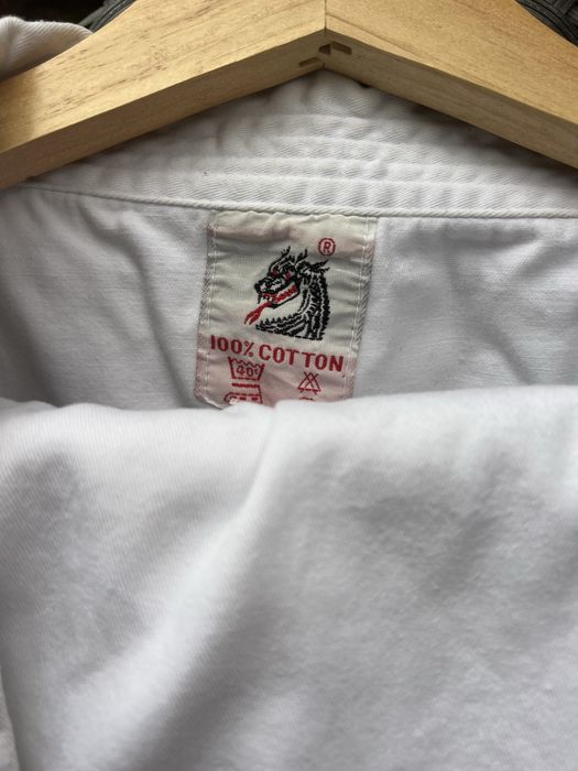 Kimono de artes marcias adulto.