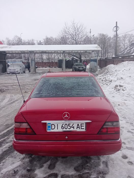 Продаю свій Мерседес 124