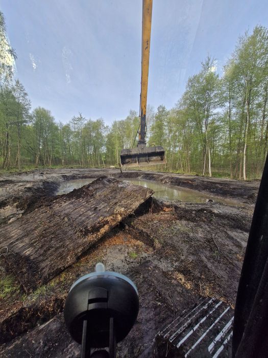 Wynajem koparek long kopanie stawów