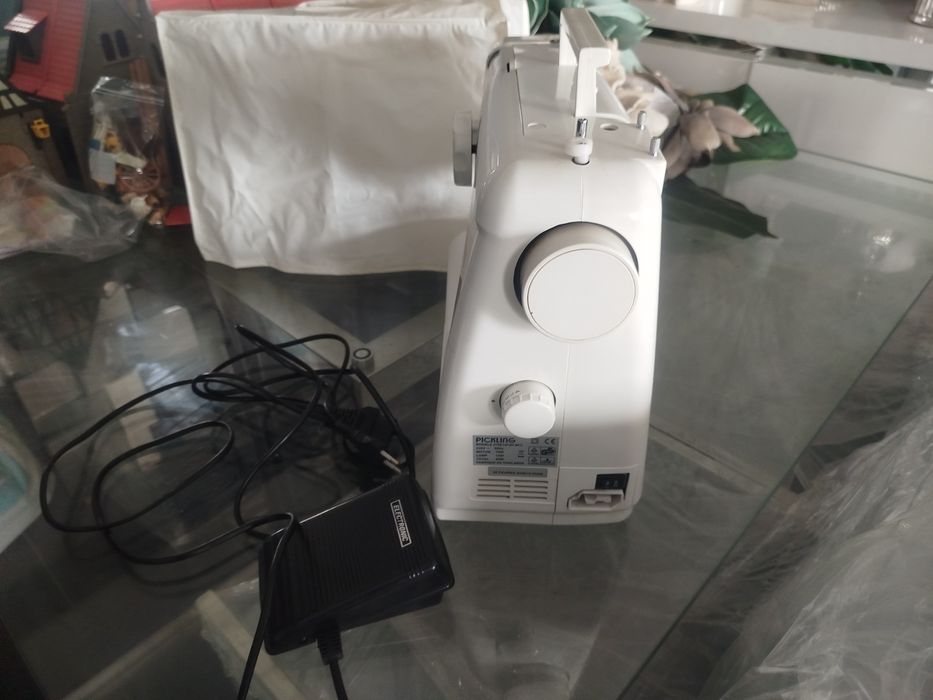 Máquina de costura Pickling em estado novo