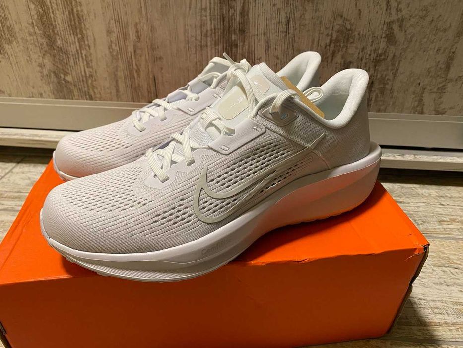 Кросівки Nike Quest 6 Men's Road Running Shoes