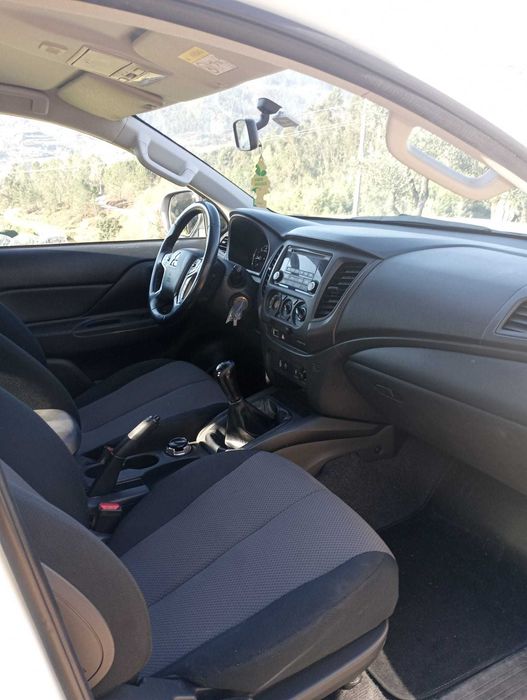 Carinha a venda Mitsubishi L200