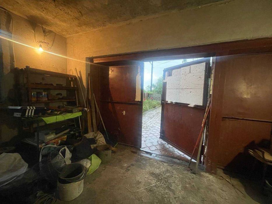 Продам 2х этажный дом на границе Южного и Буды 243 м2