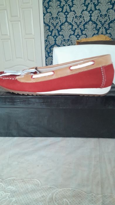 Продам мокасины новые кожаные