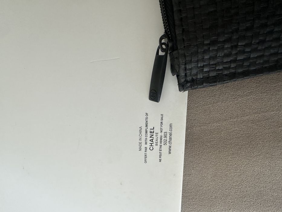 Kosmetyczka styl raffia saszetka Chanel