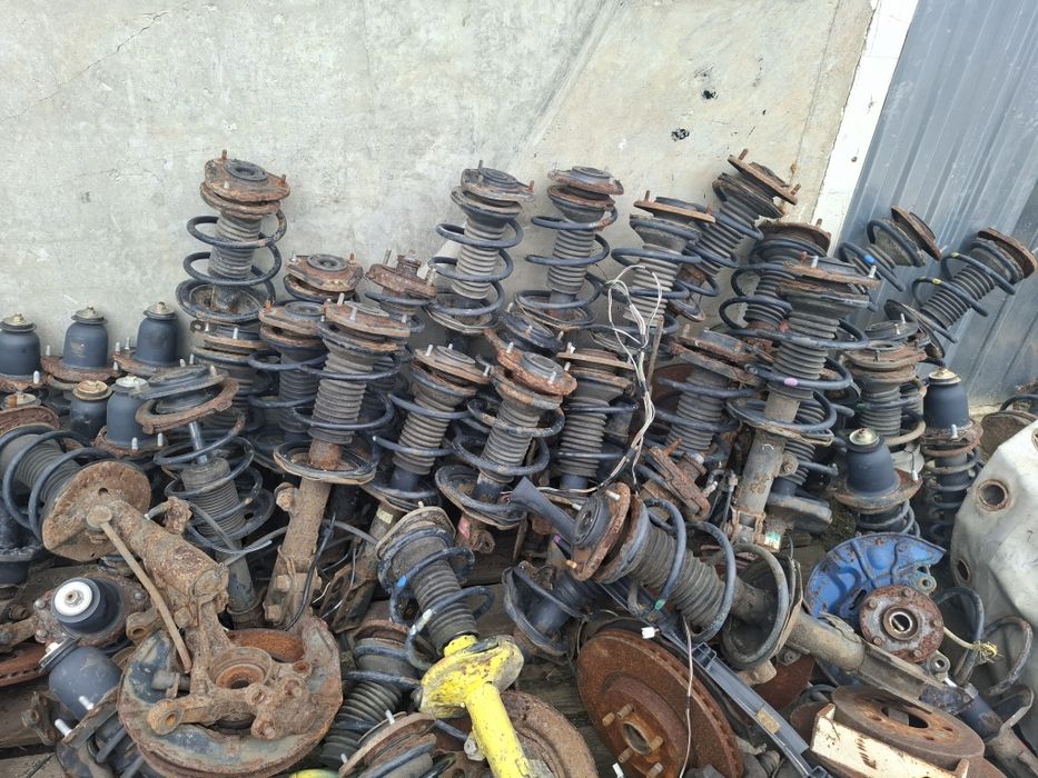 Оригінальні пружини toyota avensis t25