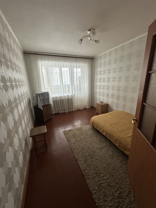 Алмазний 4- та поліклініка 3 окремі кімнати