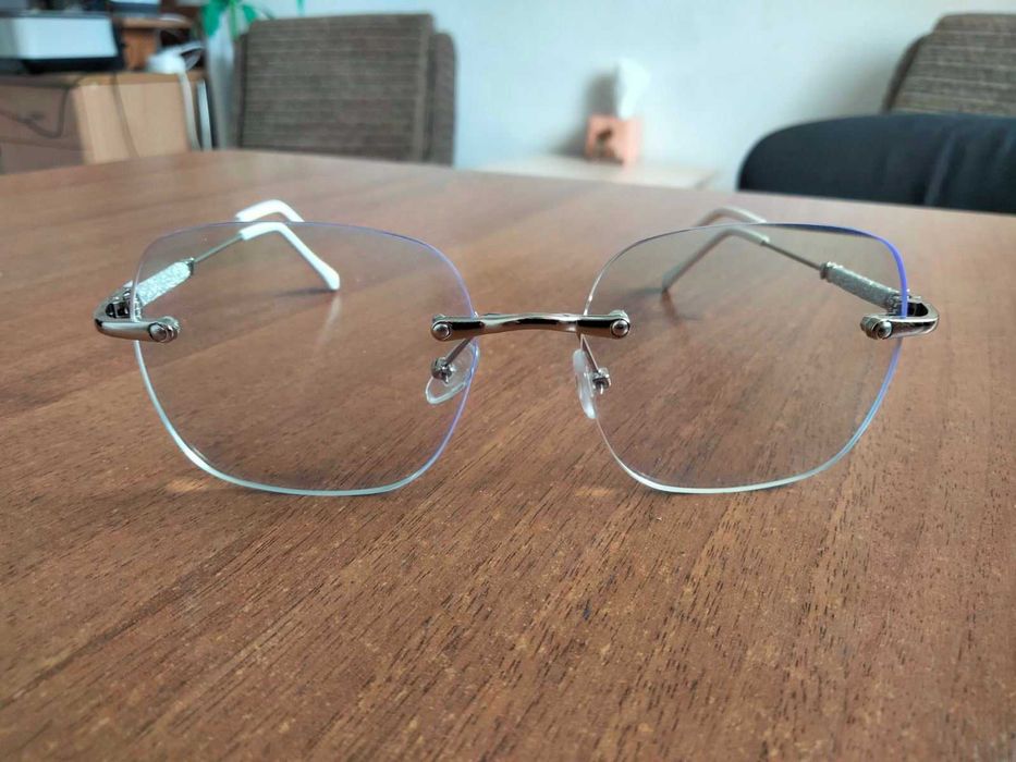 Окуляри для зору -2. Хамелеони, фотохром