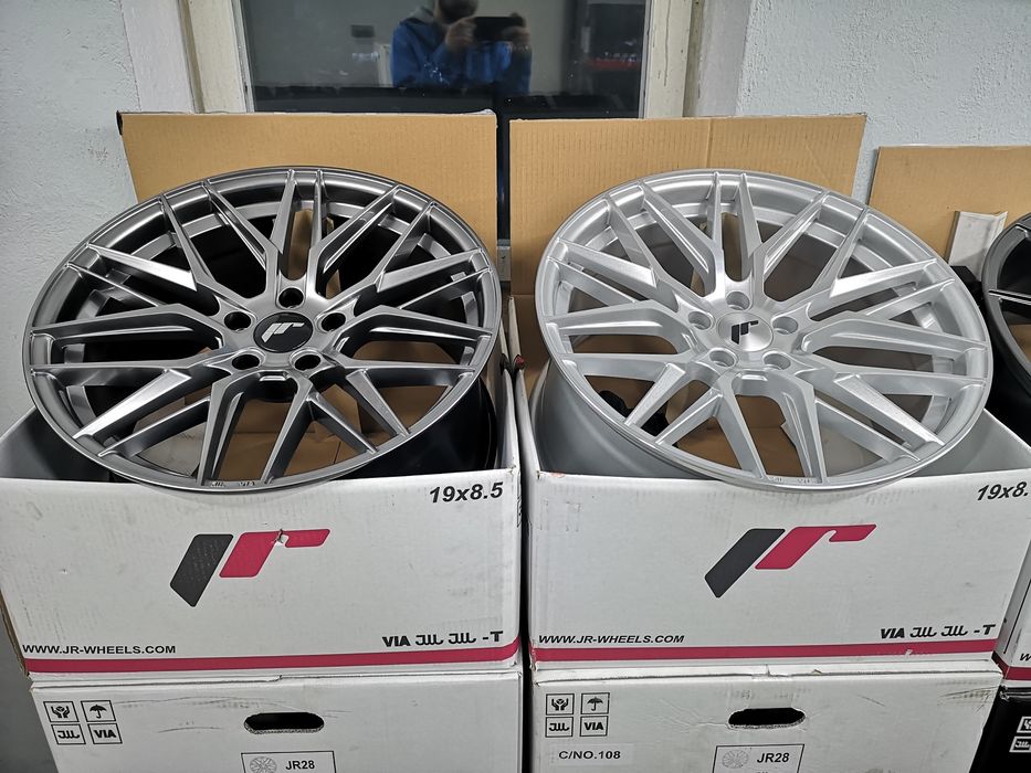 Felgi Japan Racing JR28 18" 8,5J 7,5J ET40 5x108 5x114,3 5x100 5x112 Mazda 3 Ford Focus