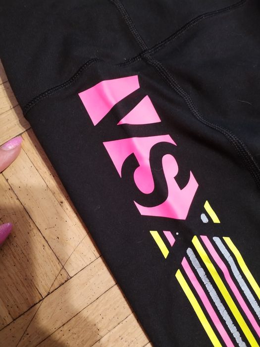 Leginsy, kolarki Victoria's Secret