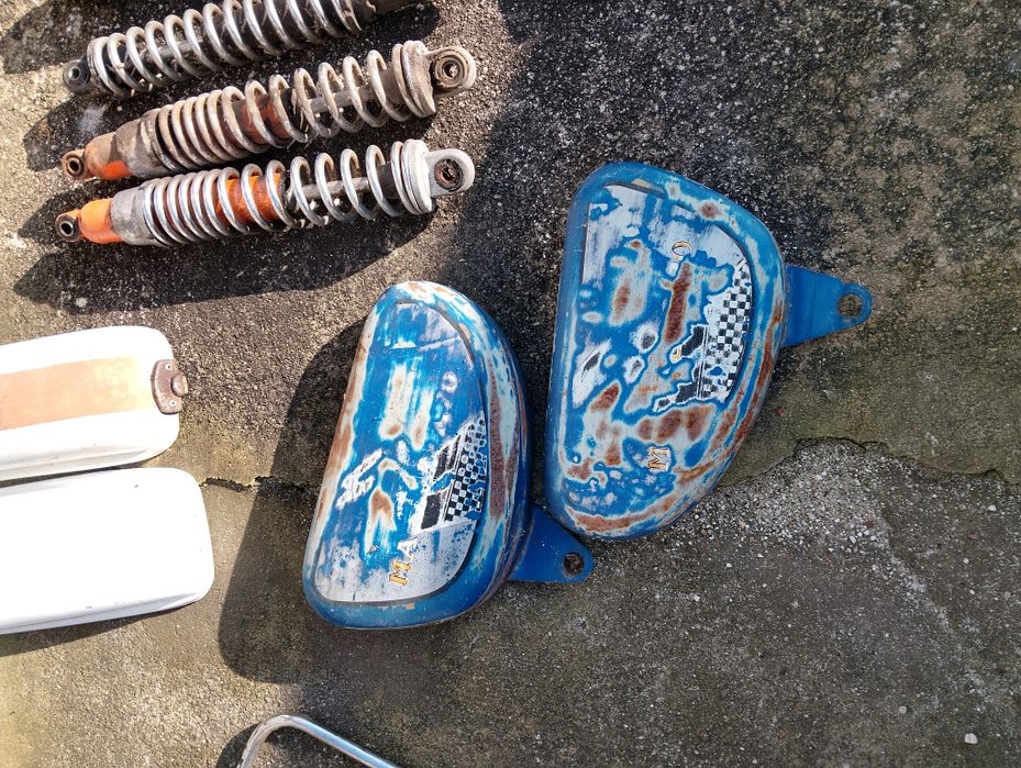 Várias peças de motorizadas