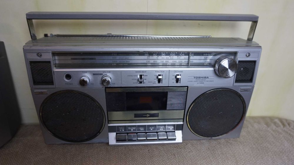 Магнитола японская Toshiba RT-120S
