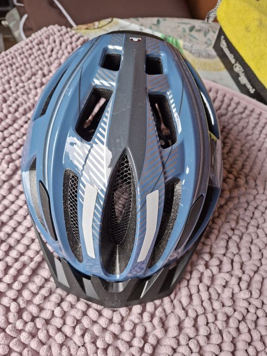 Nowy kask rowerowy