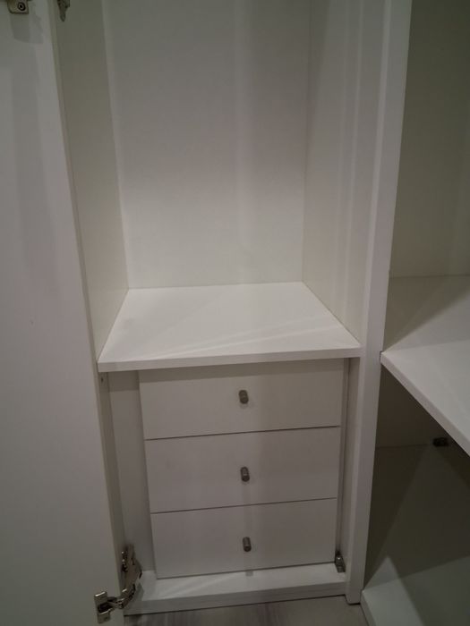 Guarda-fatos de Canto Infantil / Juvenil