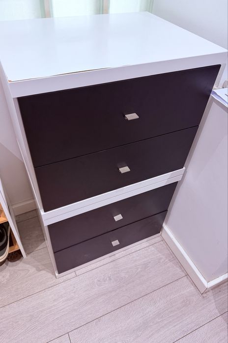 2 Mesas de Cabeceira