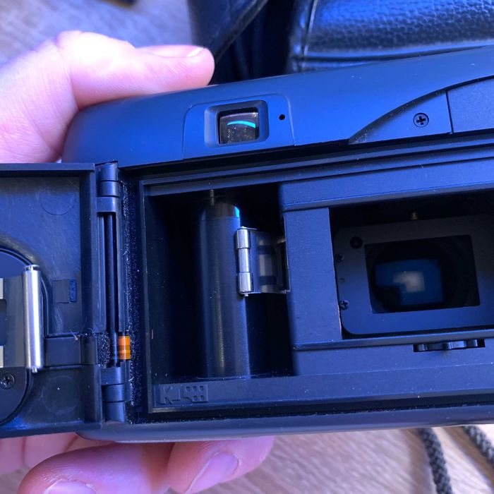 Плівковий фотоапарат Carena Data AF Super Zoom 70